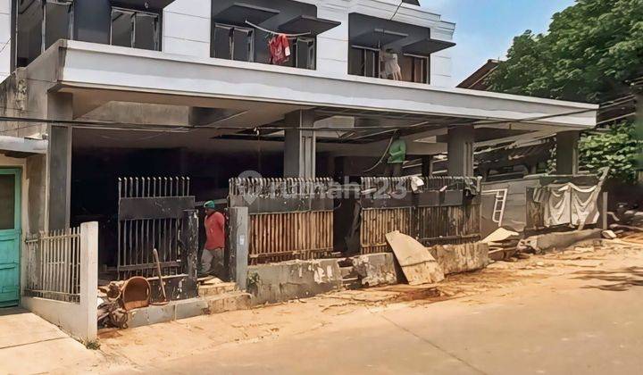 Rumah Baru Modern Classic Plus Poll Di Komplek Jatipadang Jaksel 2