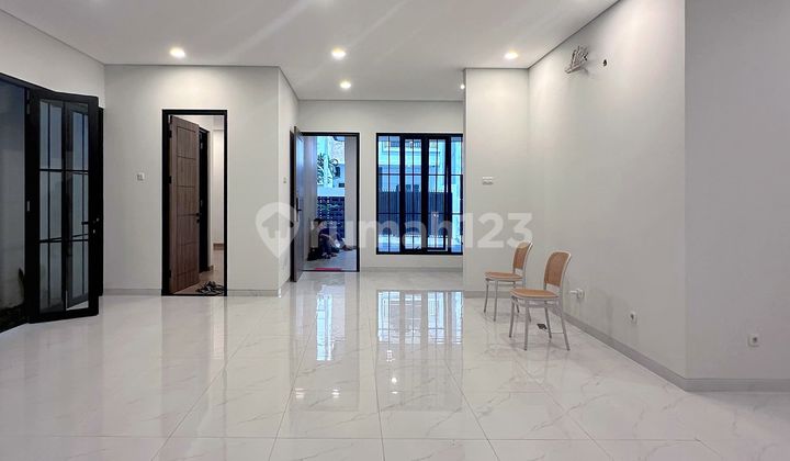Rumah Baru Mewah Dalam Komplek Di Ampera Dekat Kemang Jaksel 2