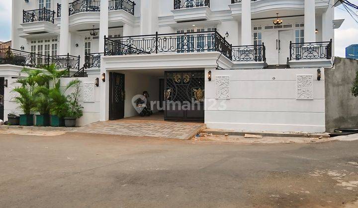 Rumah Baru Classic Plus Private Pool Lift Di Cilandak Barat Jakse 1