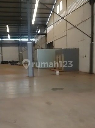 Large-Sized Flood-Free Warehouse Close to the Toll Road in KIC Gatsu Semarang 2