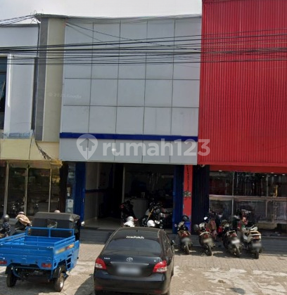 2-Story Ready-to-Use Shop House in a Busy Area, Location by Tegal Main Road 2-Story Ready-to-Use Shop House in a Busy Area, Location by Tegal Main Road