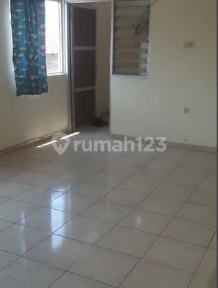 2 Connected Shophouses 2.5 Floors Ready to Use in Ungaran 2