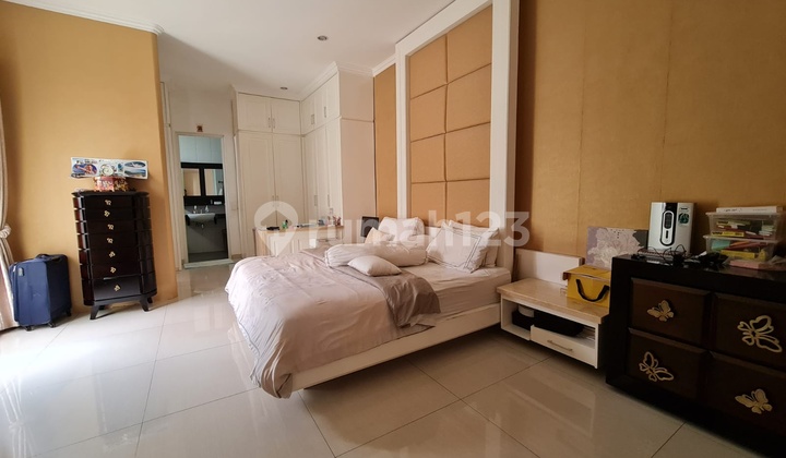 Rumah Mewah Siap Pakai di Perumahan Eksklusif Semarang 3