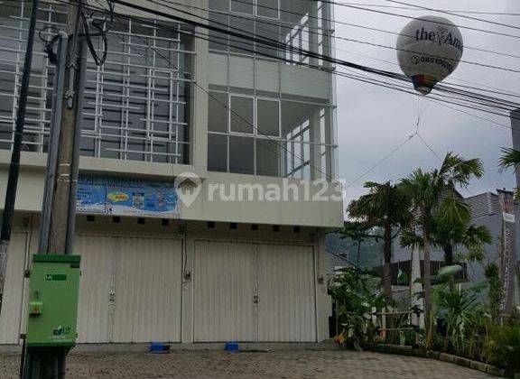 Ruko 3 Lantai Siap Pakai Lokasi Strategis Di Ungaran 1