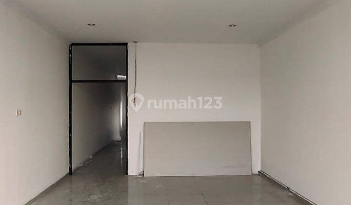 Ruko 2 Lantai Siap Pakai Lokasi Di Pinggir Jalan Raya Siliwangi Semarang 1