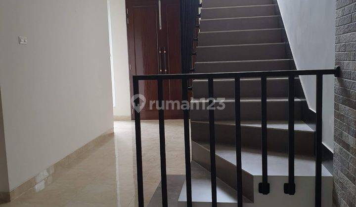 Rumah Minimalis Modern 2 Lantai Siap Pakai Di Pondok Indraprasta Semarang 1