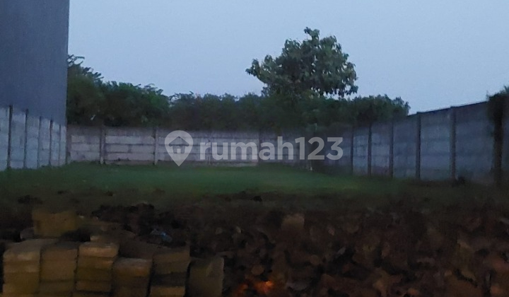 Kavling Siap Bangun Bebas Banjir Di Perumahan Elit Graha Padma 1