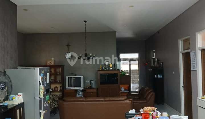 Rumah Tinggal Dan Gudang Dengan Tanah Yang Luas Di Dokter Cipto Semarang 2