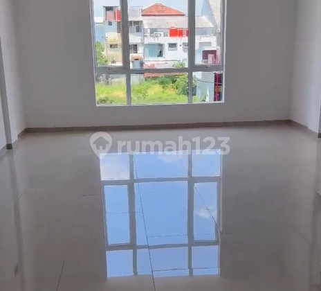 Ruko 3 Lantai Ada Rooftop Di Area Ramai Dan Parkiran Luas Di Adivasa Semarang 2