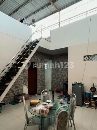 Ruko 2,5 Lantai Area Ramai Di Beteng Semarang Cocok Untuk Tempat Usaha 1