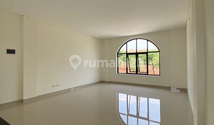 New &amp; Nice 2-Story Shop House Flood-Free in BSB Semarang 2