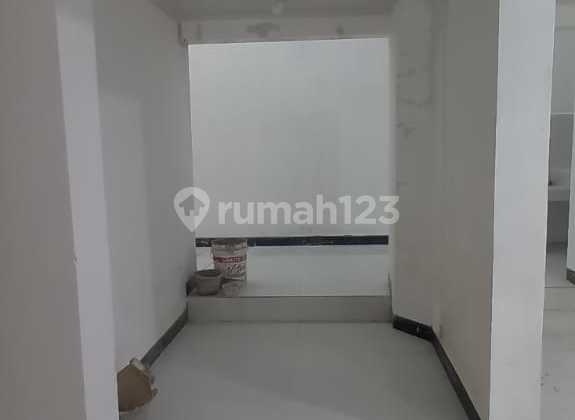 Rumah 2 Lantai Bagus & Siap Pakai Di Tanah Mas Semarang 2