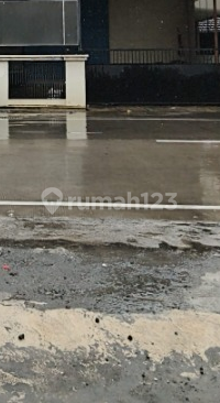 Good 2-Storey Warehouse with SHM Certificate in Medoho, Semarang 2