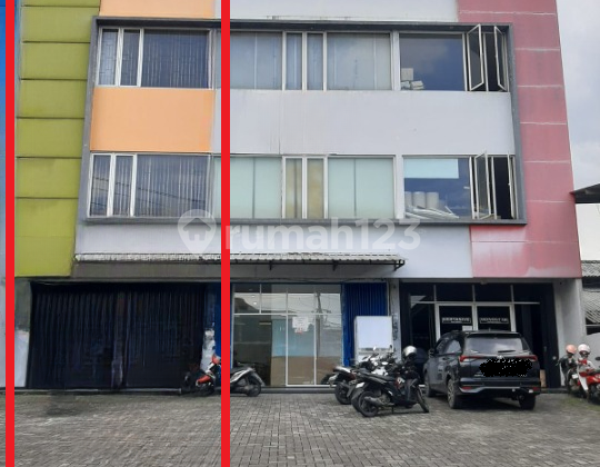 Ruko 3 Lantai Area Parkir Luas di Majapahit Semarang 1