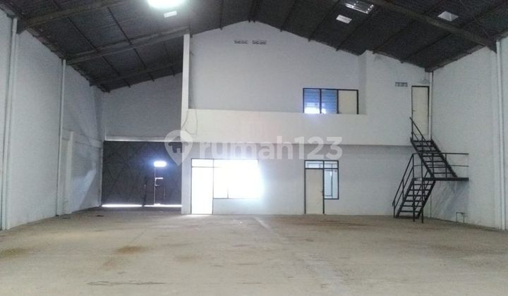 Ready-to-Use Small Warehouse & Flood-Free in Terboyo Park Semarang 1