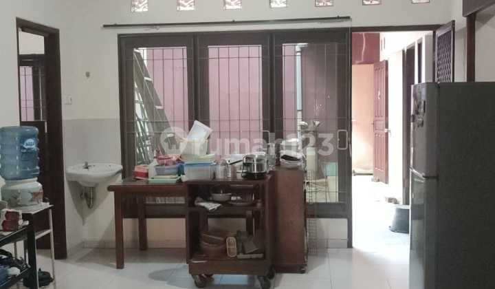 Single-Story House in a Safe and Comfortable Neighborhood in Seroja, Semarang 1