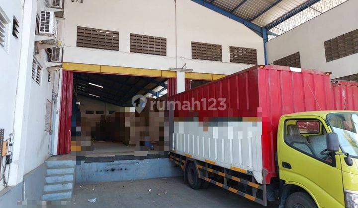 Gudang Loading Dock Berukuran Besar Siap Pakai Di Majapahit Semarang 2