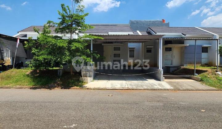 Minimalist 1-Story Flood-Free House in the Elite BSB Housing Estate, Semarang 1