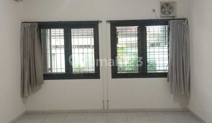 Single-Story House in a Safe and Comfortable Neighborhood in Seroja, Semarang 2