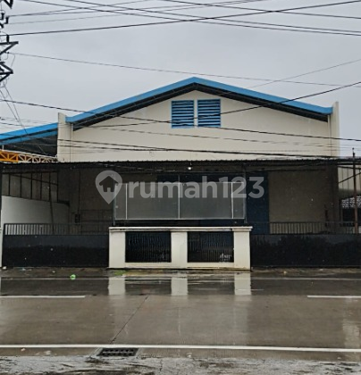 Good 2-Storey Warehouse with SHM Certificate in Medoho, Semarang 1