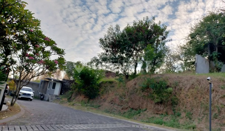 Land with Sea View Ready to Build in Upper Semarang Area 1