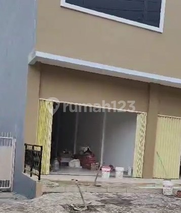 Ruko 2 Lantai Bangunan Baru Di Pinggir Jalan Utama Bandungan 1