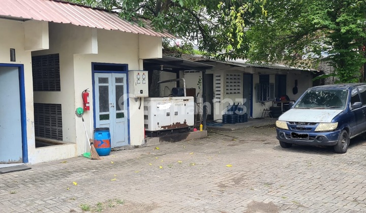 Very Large Land Area Workspace Ideal for Various Businesses in Gajah Semarang 2