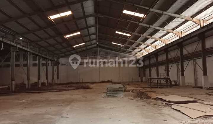 Large-Sized Warehouse Ready to Use in Semarang Truck Base Area 1