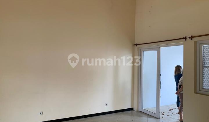 Rumah Bagus Siap Huni di Perumahan Elit Villa Esperanza Ngalliyan Semarang 2