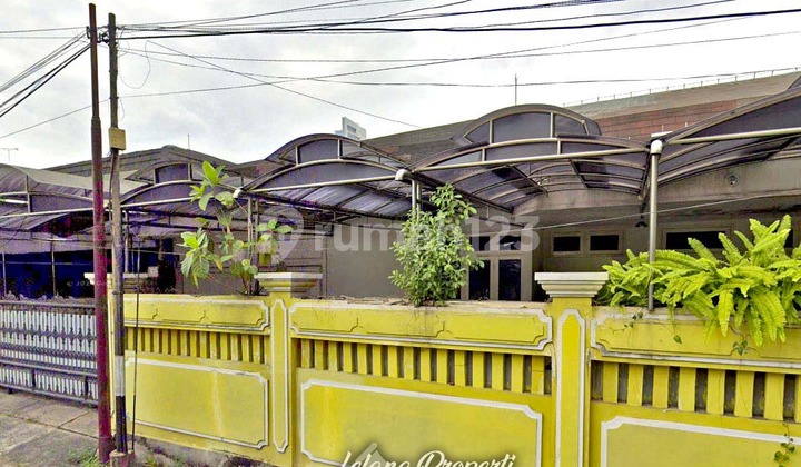 Old House Premium Location Corner Brawijaya Park Kebayoran South Jakarta 2