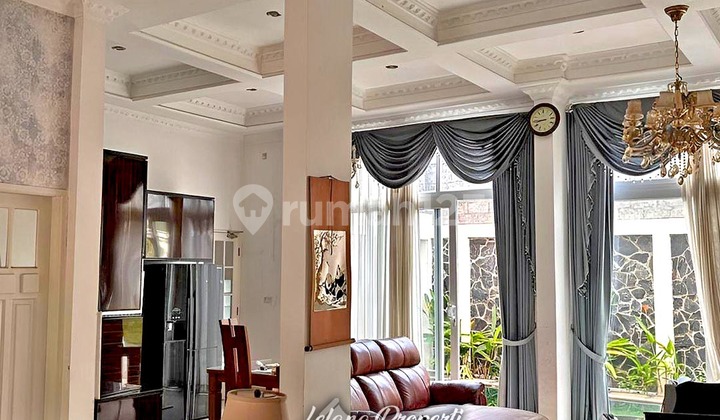 For Lease Beautiful and Good 3-Story House With Pool in Kemang, South Jakarta 2