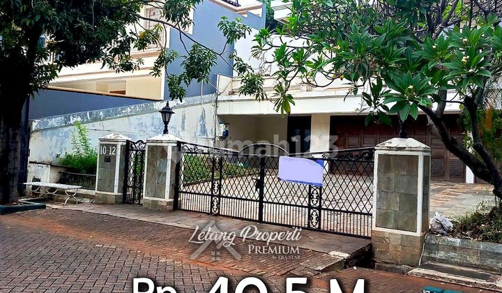 Luxury Spacious House in Tampak Siring Complex, Kelapa Gading, North Jakarta 2