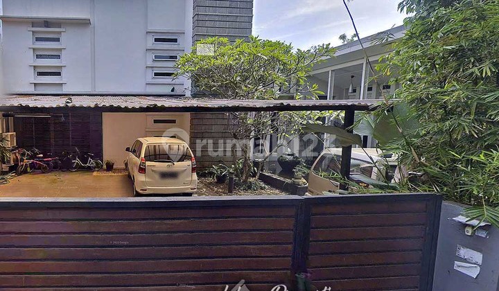 Rumah Asri Lokasi Strategis Jl Melati Ragunan Ps Minggu Jaksel Rumah Asri Lokasi Strategis Jl Melati Ragunan Ps Minggu Jaksel