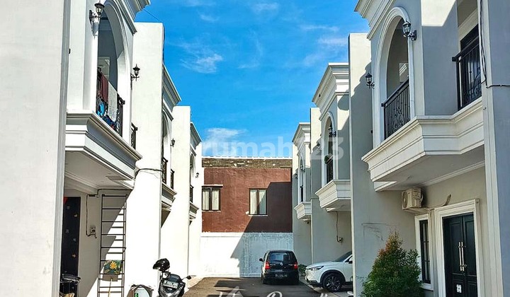 Rumah Premium Cluster Kencana Village Jagakarsa Jaksel