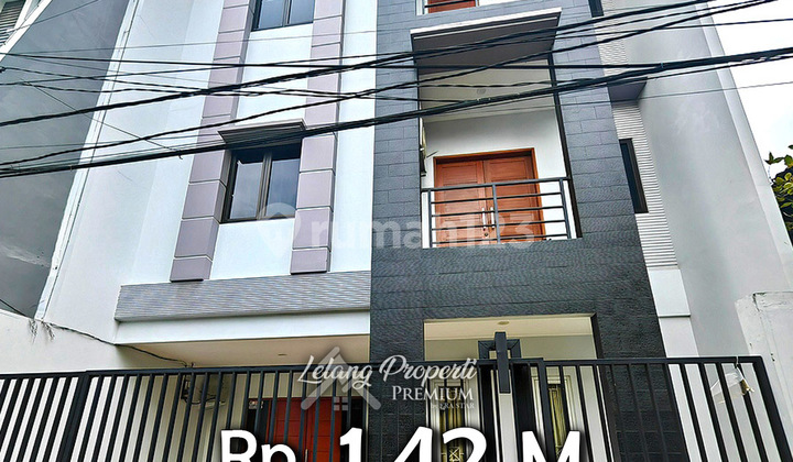 New Strategic 3-Story Minimalist House in Sunter Agung, North Jakarta 2