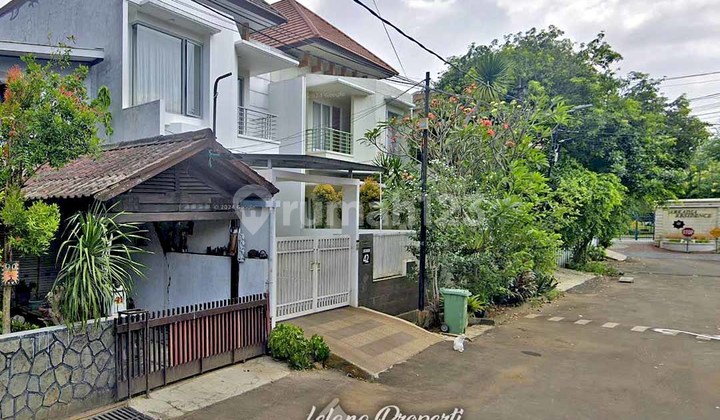 Modern House, Comfortable Location, Loka Indah Housing, Kalibata, South Jakarta 2