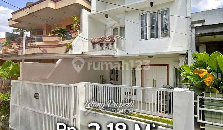 Comfortable Serene House Strategically Located in Lembah Lontar, Duren Sawit, East Jakarta Comfortable Serene House Strategically Located in Lembah Lontar, Duren Sawit, East Jakarta