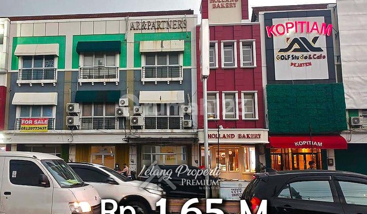 3-Story Shophouse Strategic Location Rawajati Angsana Pejaten South Jakarta 3-Story Shophouse Strategic Location Rawajati Angsana Pejaten South Jakarta