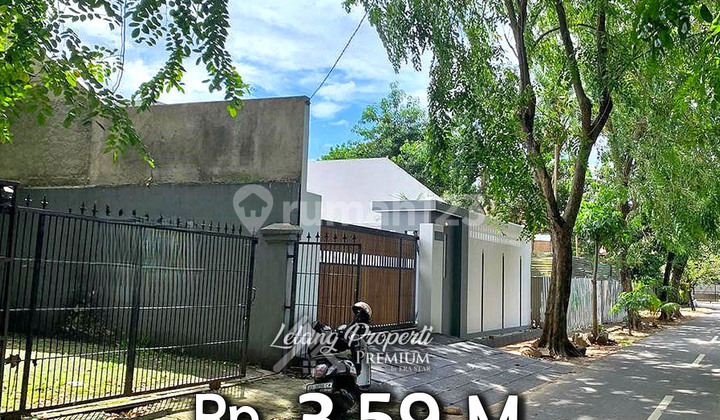 Charming Comfortable and Strategic House on Palem Street, North Petukangan, South Jakarta 2