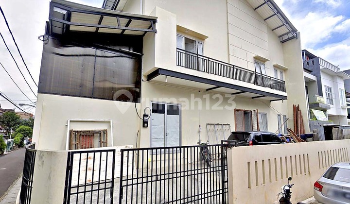 Strategic Beauty Product Warehouse at Gading Cipta Residence North Jakarta