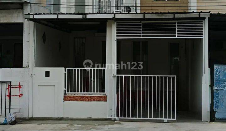 Rumah 2 Lantai Strategis Siap Huni Cocok Untuk Usaha dan Hunian di Komplek Pamulang Tangerang Selatan 1