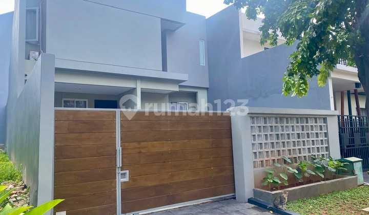 Rumah Baru Bagus Rapi Siap Huni Strategis Bebas Banjir Lingkungan Asri Komplek Elite di Pondok Cabe Tangerang Selatan