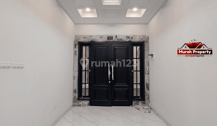 RUMAH 2 LANTAI AKSES 2 MOBIL DI KALISARI PASAR REBO JAKARTA TIMUR