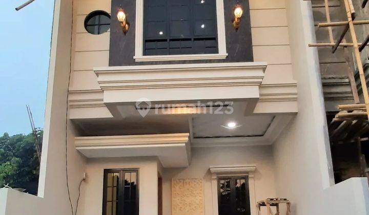 Rumah 2 lantai siap huni di tanah baru beji depok