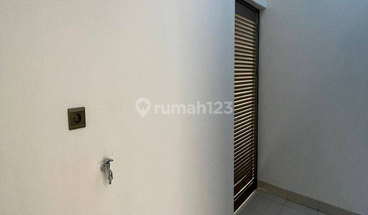 Disewakan Rumah Golf Island 200 M2 Semi Furnished View Golf ! 2