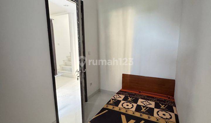 Rumah Hoek Golf Island Cluster Piano Full Furnished Brand New 2