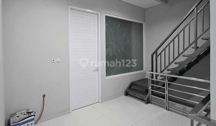 Ruko 3 Lantai di Mainroad Pagarsih 1