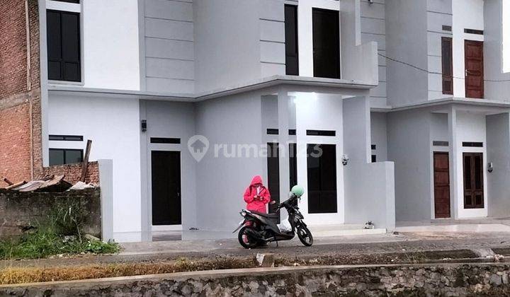 Rumah baru 2 lantai lokasi Teras dekat dari Jl. Raya Solo Boyolali 1