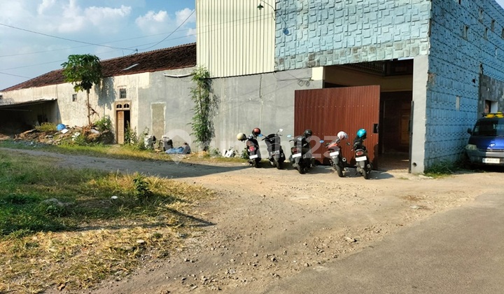 Commercial Building area Warehousing location Trangsan Gatak Skh.