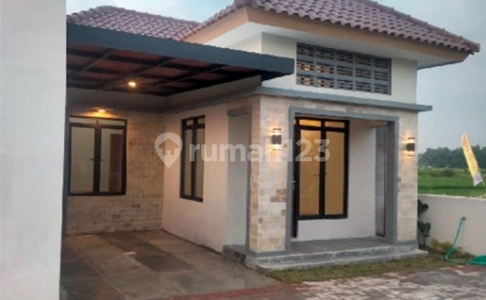 Minimalist Cluster Housing near Pandeyan Boyolali Field.